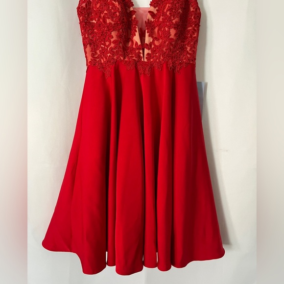 NWT Ed Young Red Lace Prom Dress Size Small - Picture 6 of 14